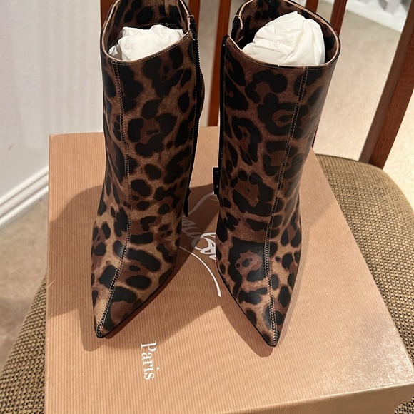 Christian Louboutin So Kate Booty 100 size 37 leopard - Picture 4 of 8
